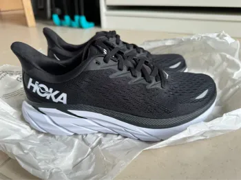 Hoka Clifton 10 Running Shoes usato
