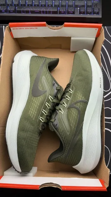 Używany Pegasus Air Zoom Running Shoes