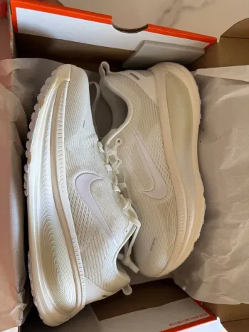 Brugt Nike Vomero 18 ESS bike — billede 2 af 7