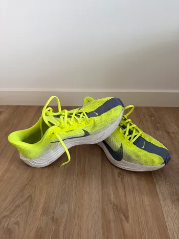Used Nike Zoom Plus bike — image 2 of 4