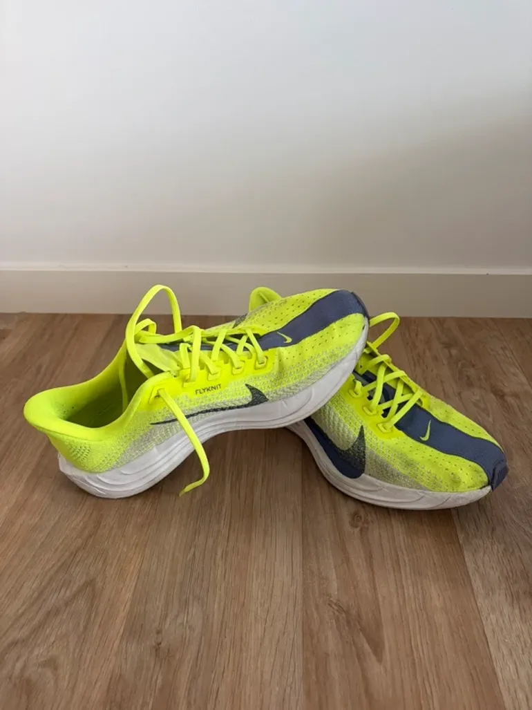 Used Nike Zoom Plus bike — image 2 of 4