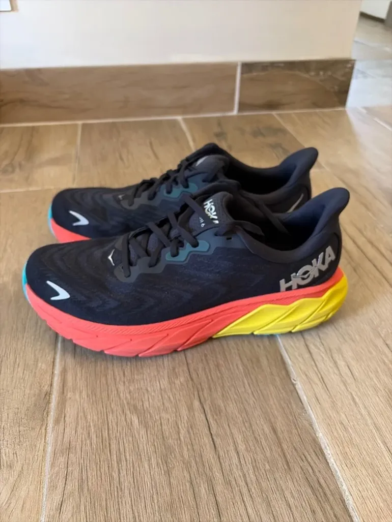 Used Hoka Baskets de running bike — image 3 of 6