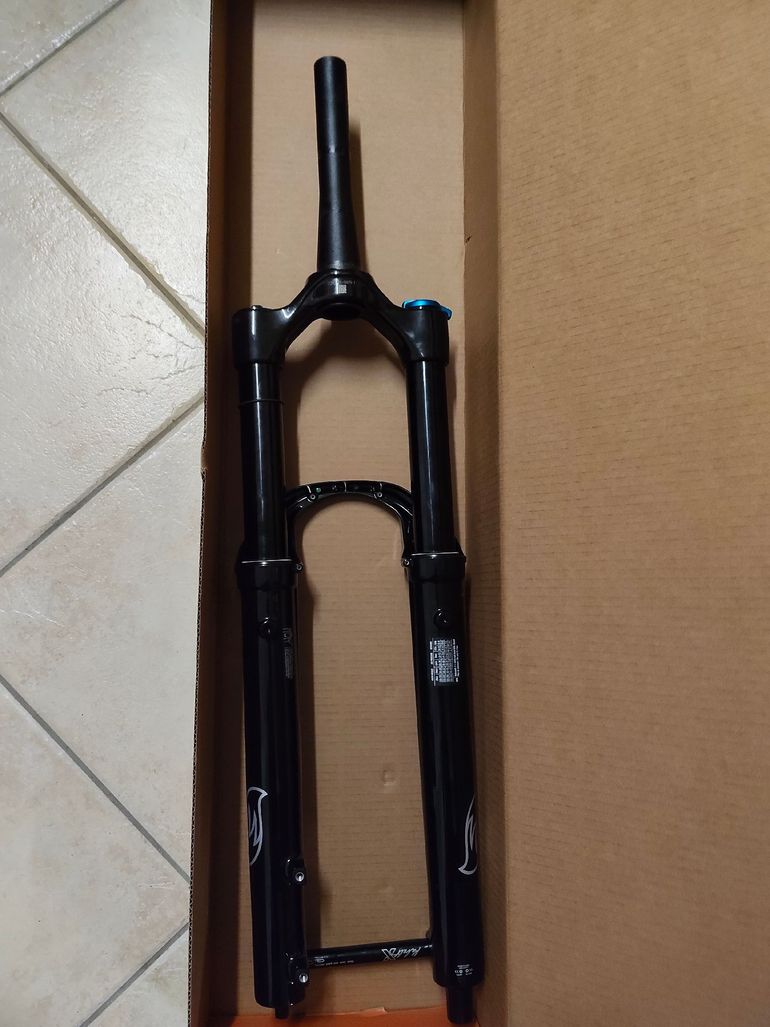 Fox 36 performance 160 2026 bike de segunda mano — imagen 2 de 3