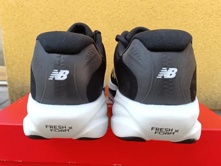 Used New Balance Ellipse V1 bike — image 3 of 6