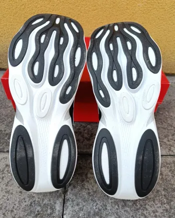 Used New Balance Ellipse V1 bike — image 4 of 6
