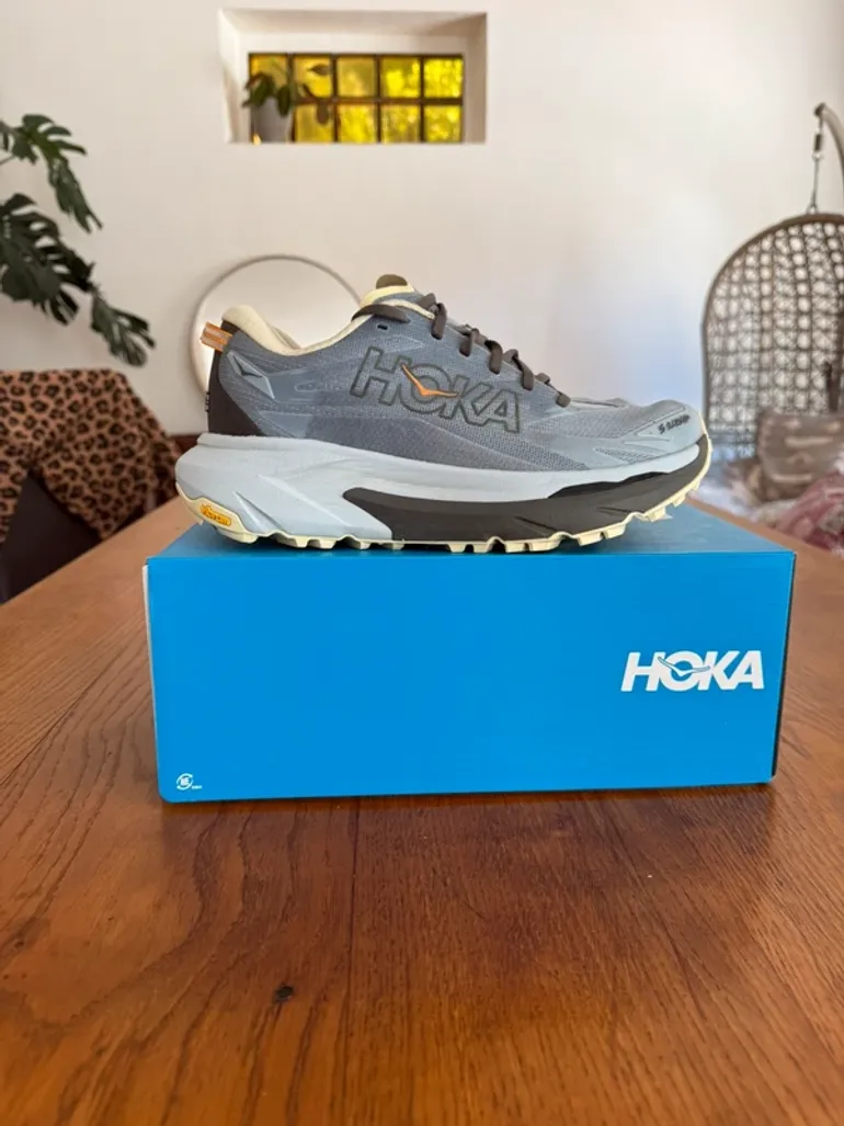 Used Hoka Mafate 5 bike — image 7 of 8