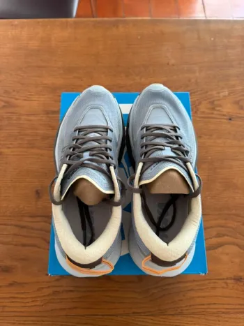 Used Hoka Mafate 5 bike — image 3 of 8