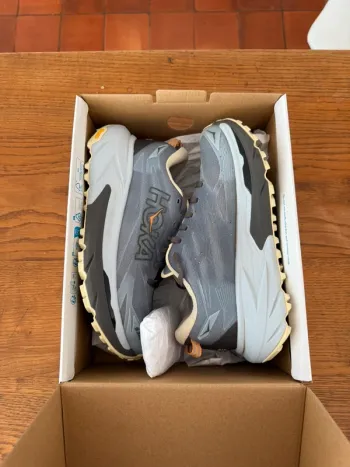 Used Hoka Mafate 5 bike — image 2 of 8
