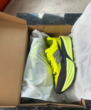 New Balance FuelCell Rebel v5 bike d'occasion — image 5 sur 5