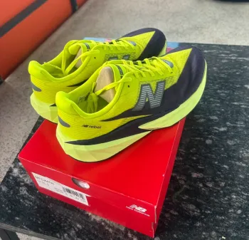 New Balance FuelCell Rebel v5 bike d'occasion — image 2 sur 5