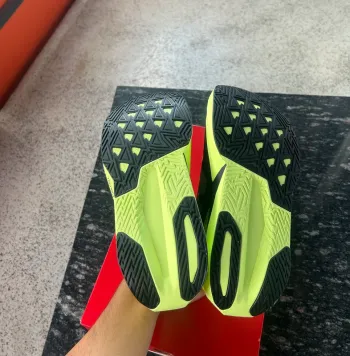 New Balance FuelCell Rebel v5 bike d'occasion — image 3 sur 5