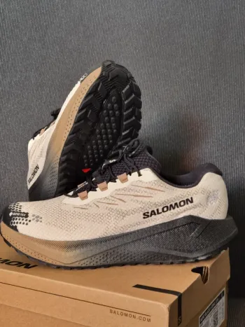 Used Premium Aero Blaze 4 GRVL GORE-TEX Running Shoes