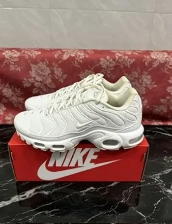 Used Nike Air Max Portal TL Running Shoes