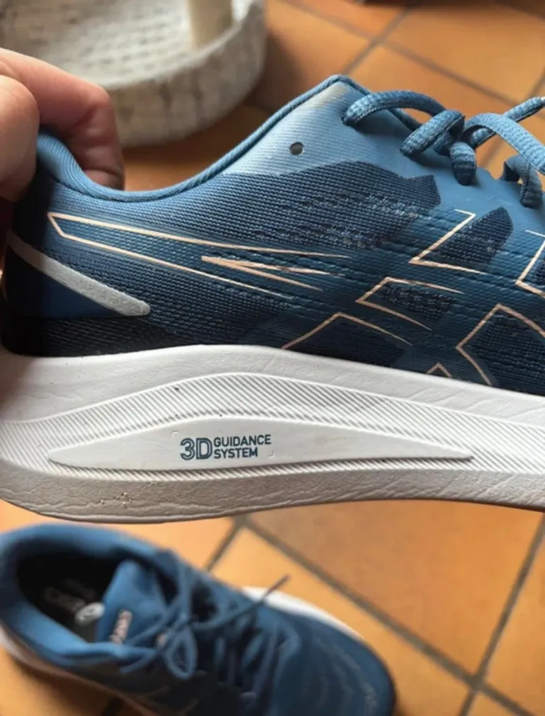 Asics Running Shoes bike de segunda mano — imagen 3 de 11