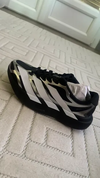 Käytetty Adidas Evo SL Exo Running Shoes