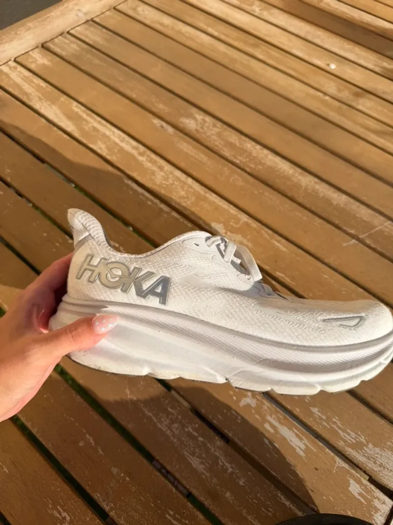 Used Hoka Basket blanche bike — image 2 of 3