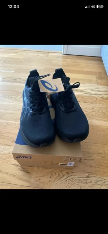 Used Asics Gel Nimbus 28 Running Shoes