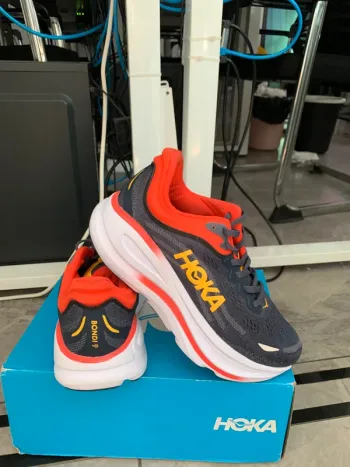 Hoka Bondi 9 bike usato — immagine 7 di 7