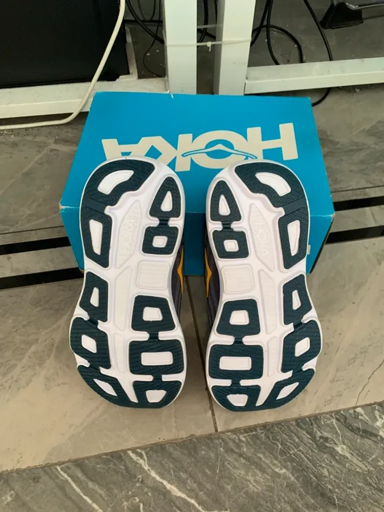 Hoka Bondi 9 bike usato — immagine 2 di 7