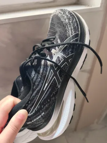 Used Asics Gel Kayano 29 Running Shoes