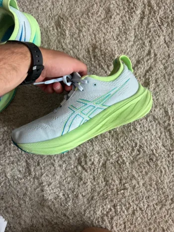 Used Asics Gel Nimbus 26 bike — image 2 of 7