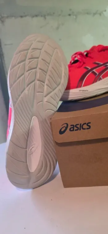 Used Asics Cumulus 27 bike — image 4 of 5