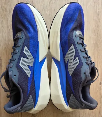 Used New Balance Rebel V5 bike — image 3 of 9