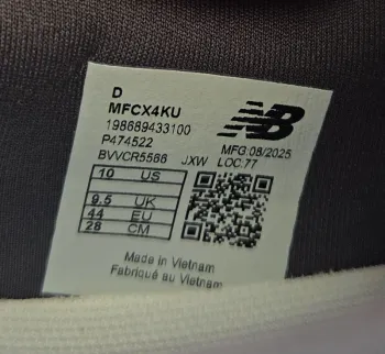 Used New Balance Rebel V5 bike — image 9 of 9