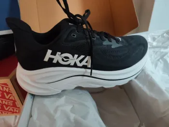 Used Hoka Clifton 10 Running Shoes