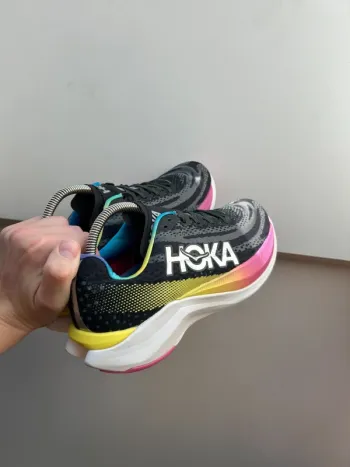 Used Hoka Mach X bike — image 3 of 11