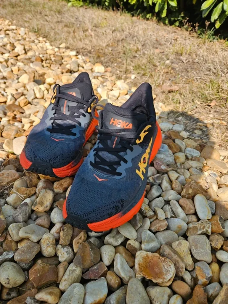 Tweedehands Hoka Challenger 7 bike — afbeelding 3 van 5