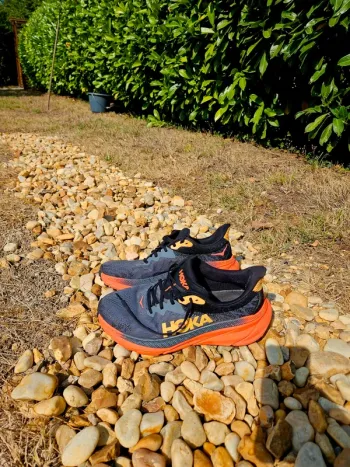 Tweedehands Hoka Challenger 7 bike — afbeelding 2 van 5