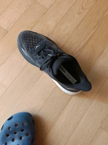 Hoka Clifton 9 bike usato — immagine 2 di 3