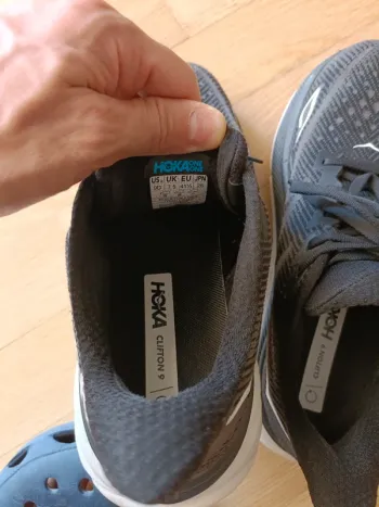 Hoka Clifton 9 bike usato — immagine 3 di 3