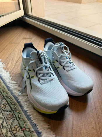 Brugt Asics Gel Nimbus 27 Running Shoes