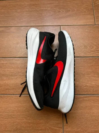 Used Nike Revolution 7 bike — image 4 of 6