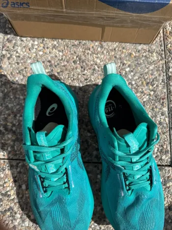 Brugt Asics Novablast 5 bike — billede 8 af 11