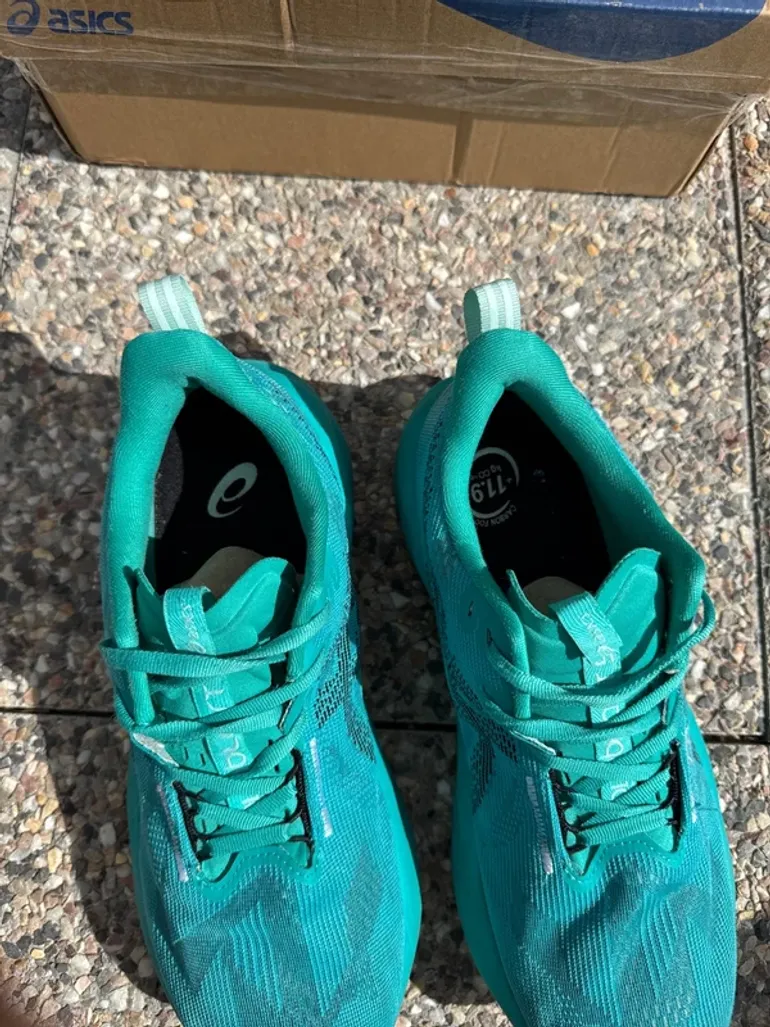 Brugt Asics Novablast 5 bike — billede 8 af 11