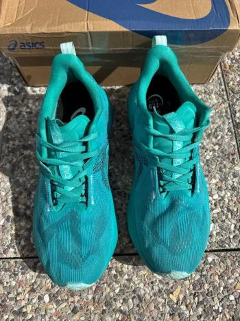 Brugt Asics Novablast 5 bike — billede 4 af 11