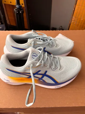 Używany Asics Gel Jadeite 3 Running Shoes