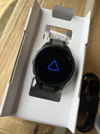 Used Garmin Forerunner 165 bike — image 3 of 6
