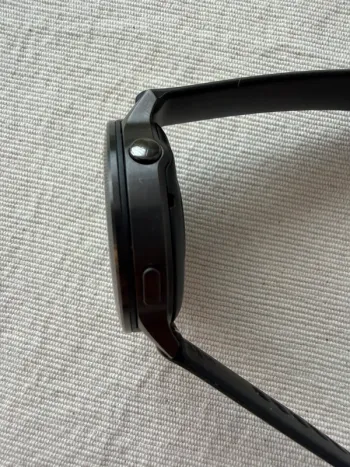 Used Garmin Venu 4 bike — image 10 of 14