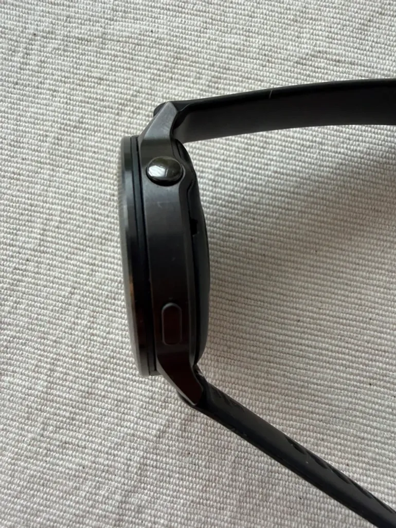 Used Garmin Venu 4 bike — image 10 of 14