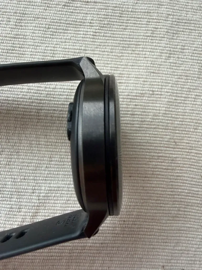 Used Garmin Venu 4 bike — image 9 of 14