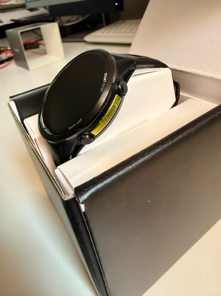 Used Garmin Forerunner 970 bike — image 4 of 10