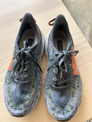 Tweedehands Hoka Speedgoat 6 Running Shoes