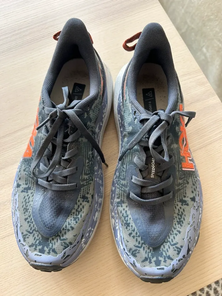 Used Hoka Speedgoat 6 bike — image 2 of 4