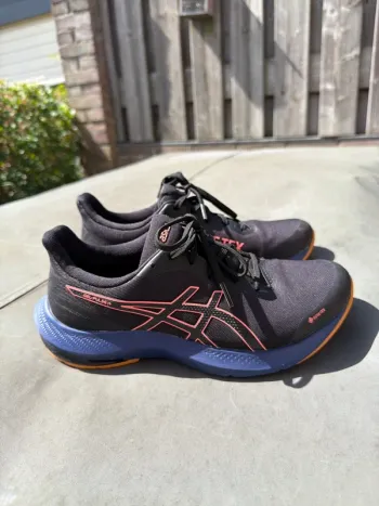 Używany Asics Running Shoes Running Shoes