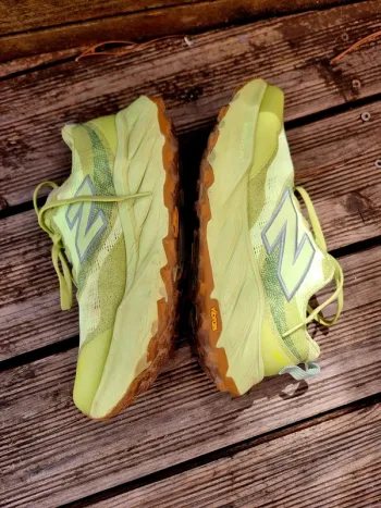 New Balance Hierro V9 bike de segunda mano — imagen 4 de 8