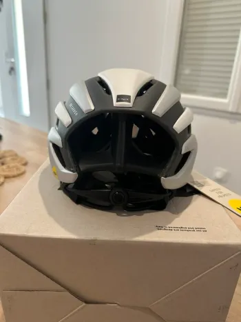 Brugt MET Trenta 3K Mips 2026 bike — billede 4 af 5